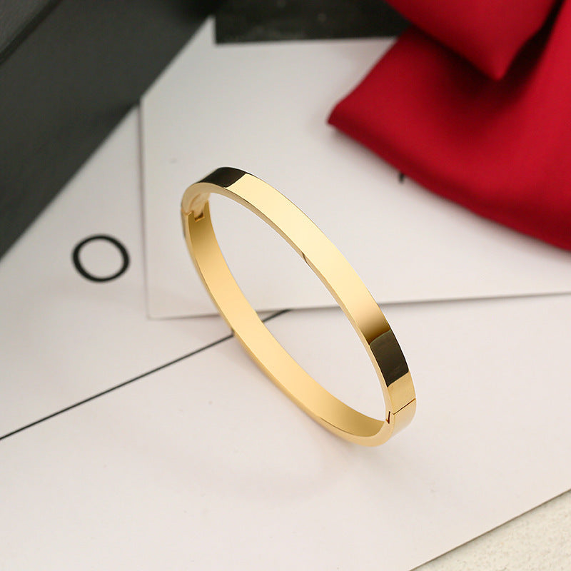 Women's Stainless Steel Titanium Bracelet Non-Fading Fashion Jewelry